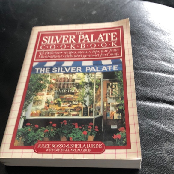 RECIPES BOOK - Picture 1 of 4